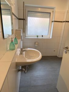 WG-Zimmer UniHome Höxter - Badezimmer